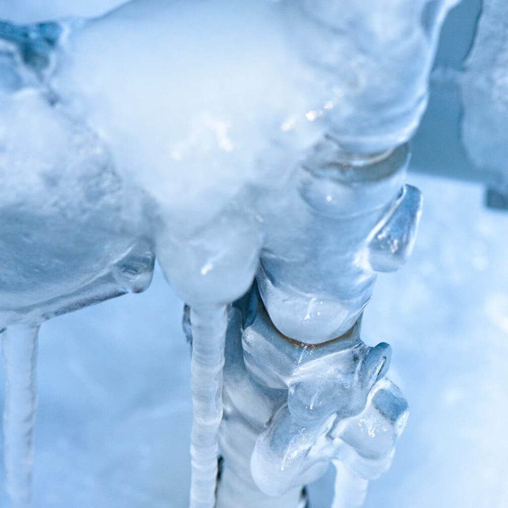 Frozen water pipe prevention. An image of a frozen pipe.